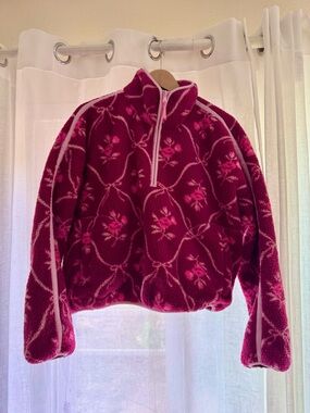 M Fleece Half-Zip Pullover with Floral Pattern - Deep Magenta - Old Navy NWOT